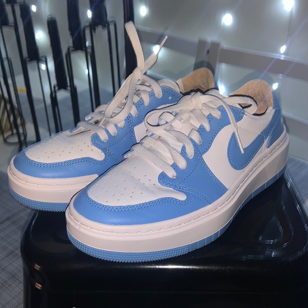 Nike Air Jordans 1